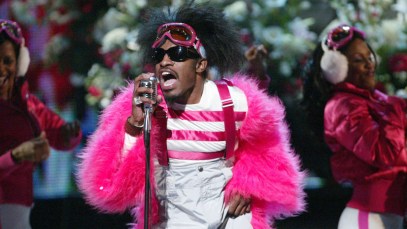 Andre 3000 of Outkast performs "Hey Ya" at the VH-1 Big In '03, airing November 30, 2003 (Photo by Chris Polk/FilmMagic)