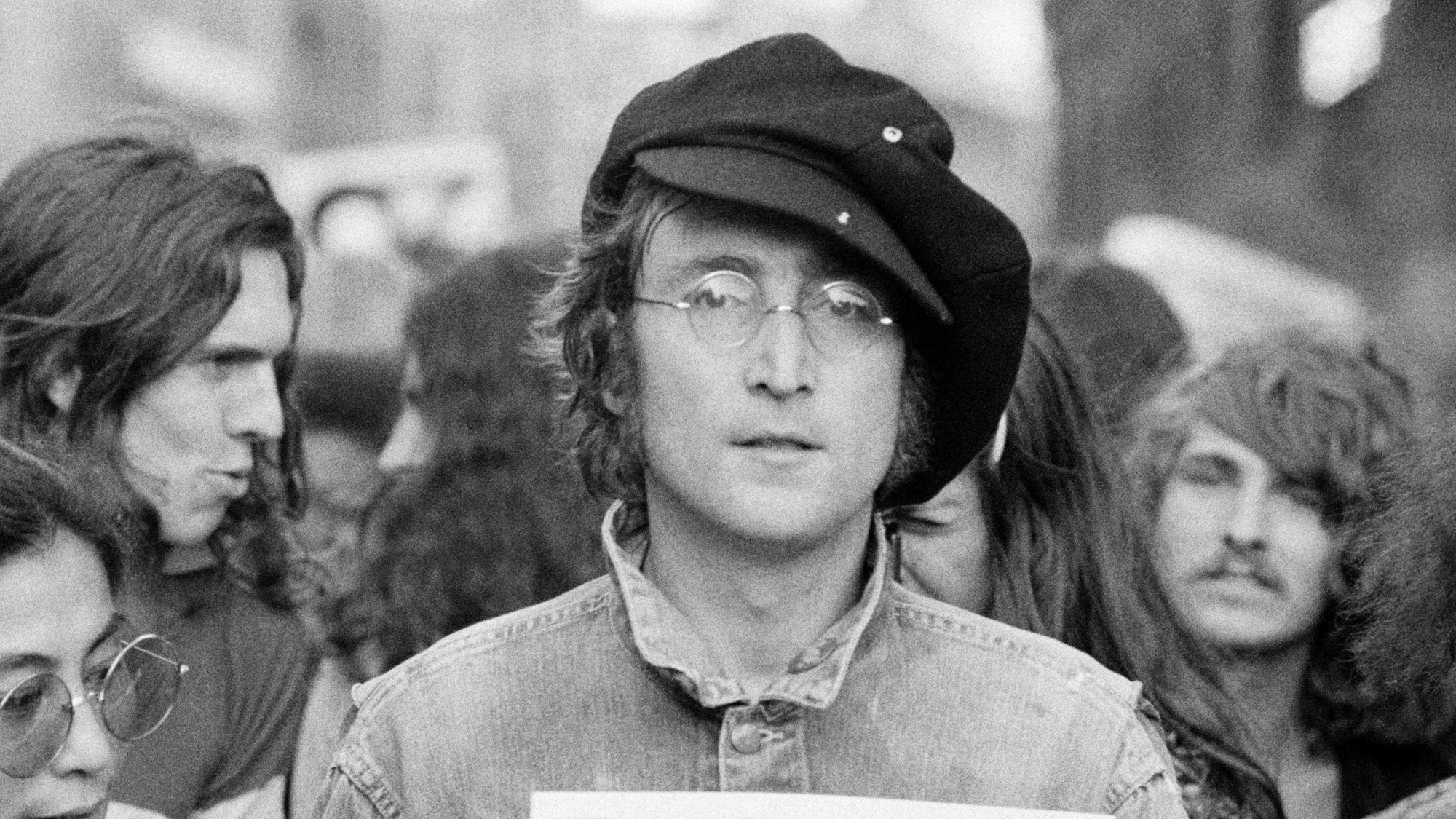 4 Outstanding Tracks That Just Barely Made It Into the Top 10 in 1975