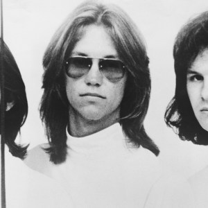 American folk rock band America, circa 1975. Left to right: Dewey Bunnell, Gerry Beckley and Dan Peek (1950 - 2011). (Photo by Archive Photos/Getty Images)