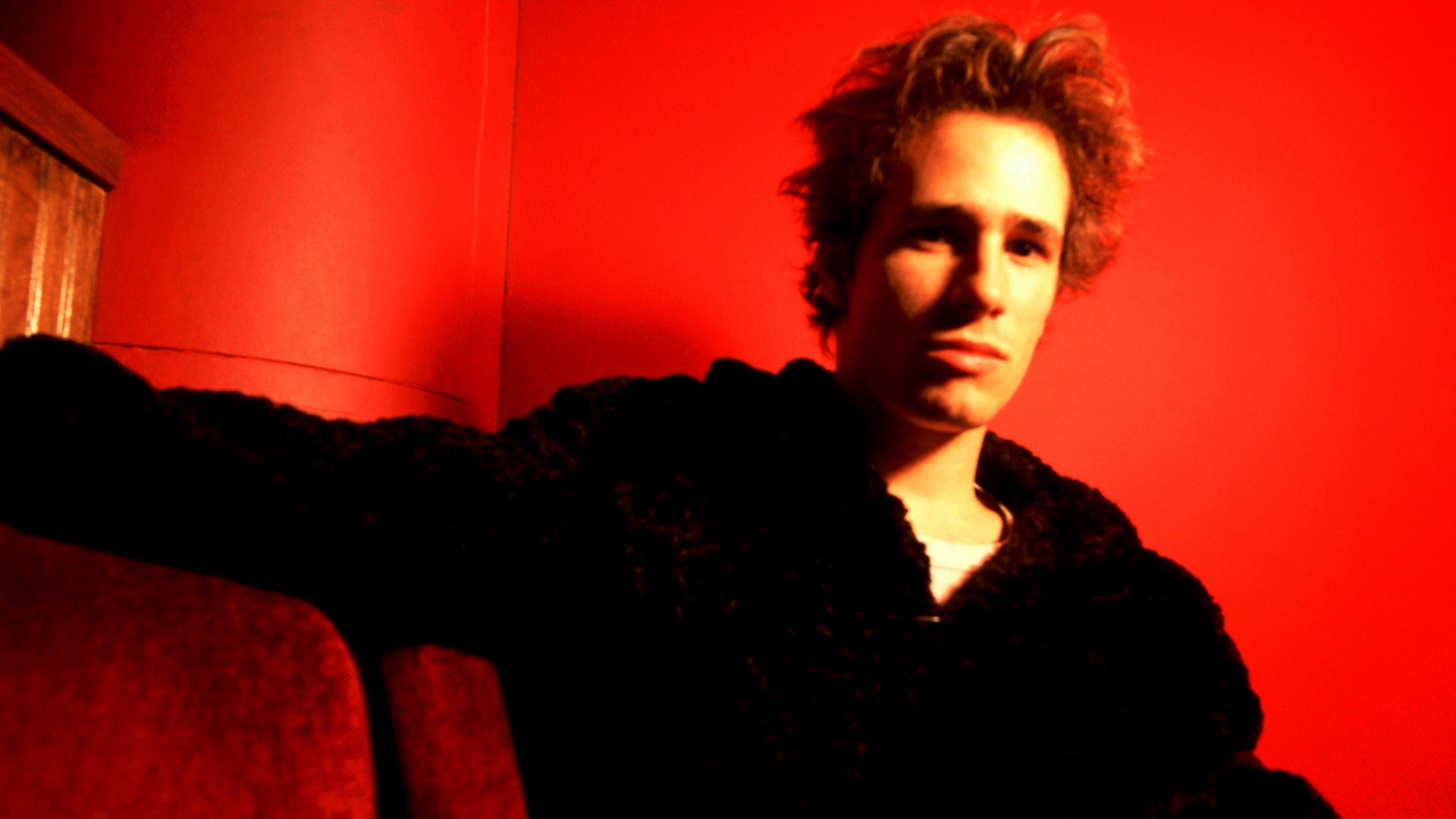 29 Years Ago Today, Jeff Buckley’s Death Robbed the World of One of the Greatest Singer-Songwriters of the 90s