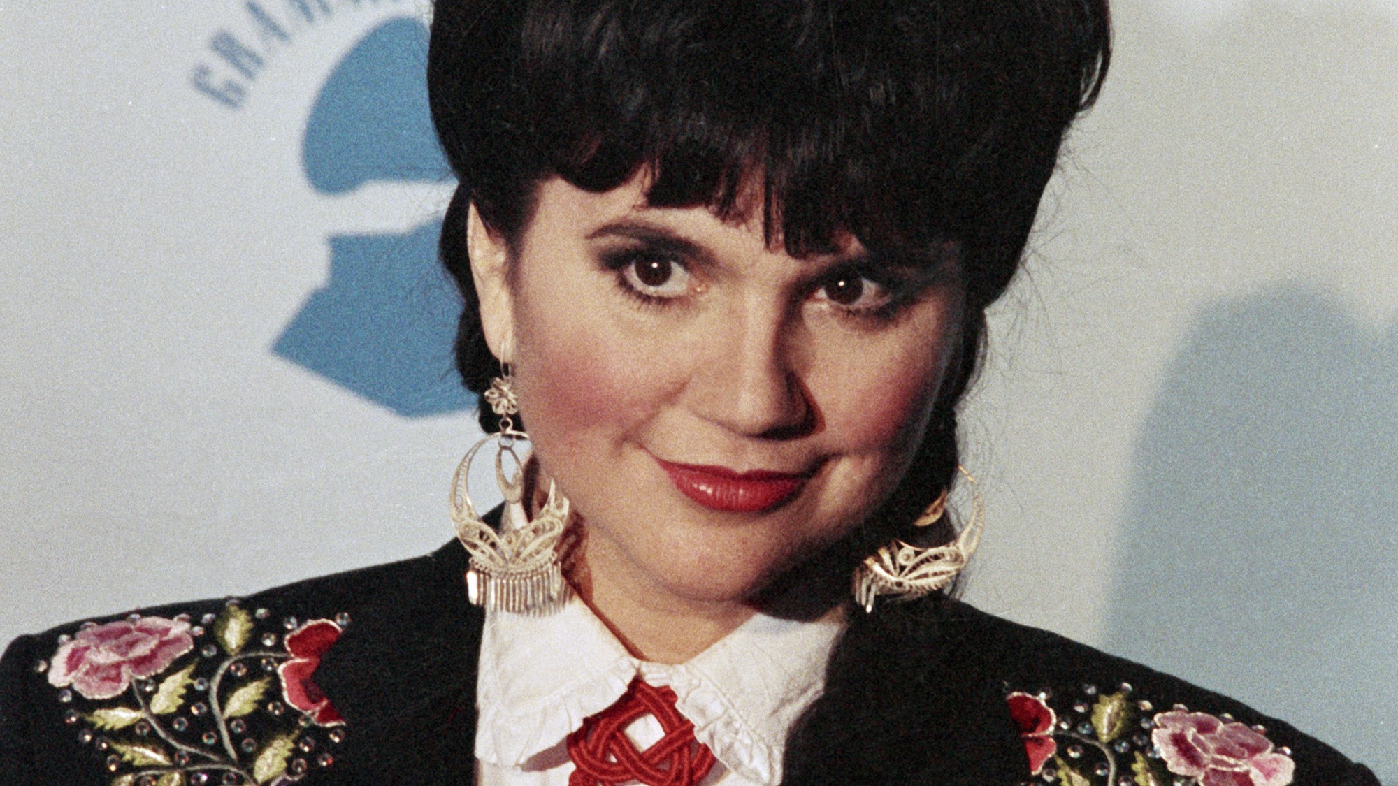 The 1989 Hit Where Linda Ronstadt Returned to Her Pop Star Roots With the Help of Aaron Neville