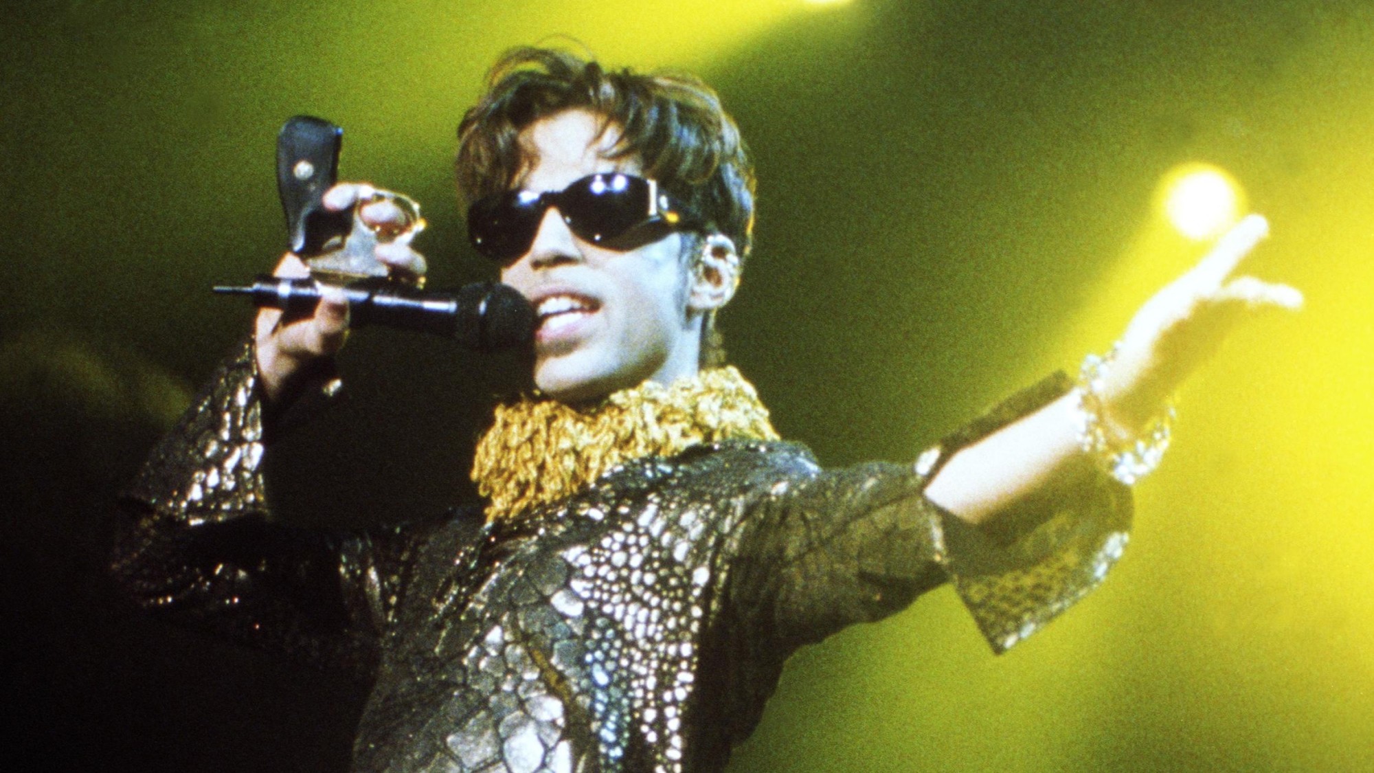 3 Incredible Classic Rock Songs That Fans Totally Ignored