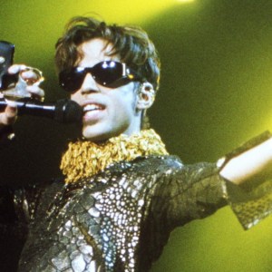 3 Guitar Solos That Completely Changed the Mood of a Song