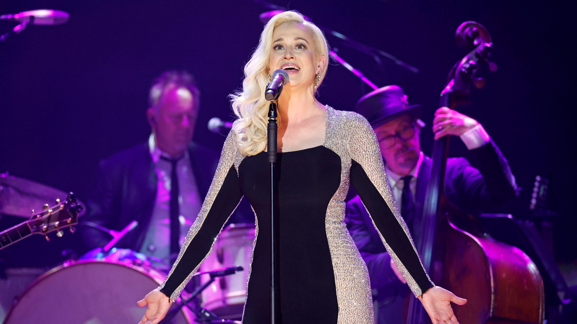 Kellie Pickler Makes Triumphant Return to ‘American Idol’, Delivers Emotional Martina McBride Cover With Hannah Harper