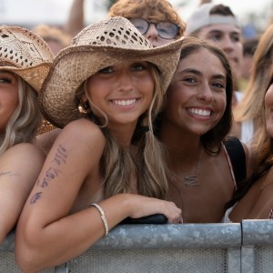 Country Thunder