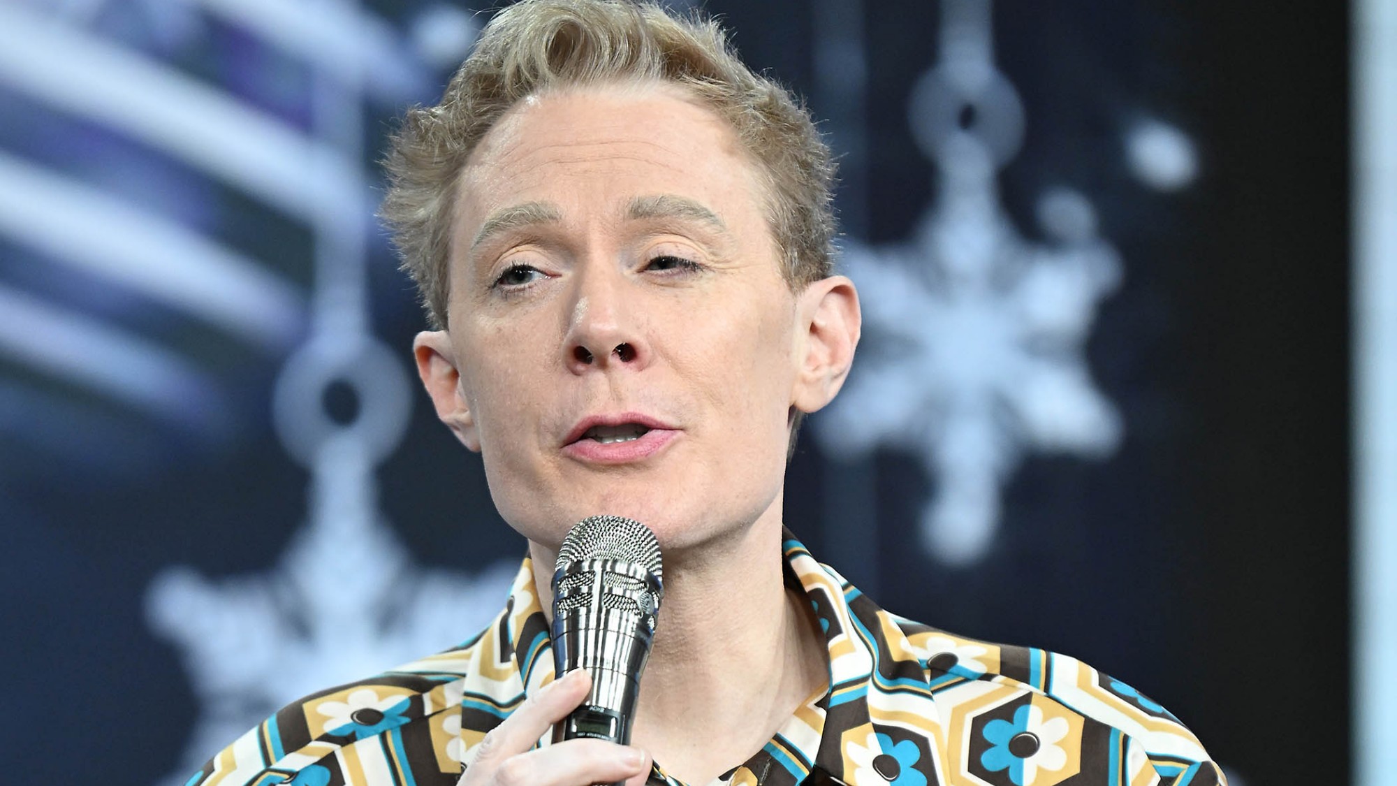 ‘American Idol’ Legend Clay Aiken Performs First New Single in 18 Years on Season 24 Finale