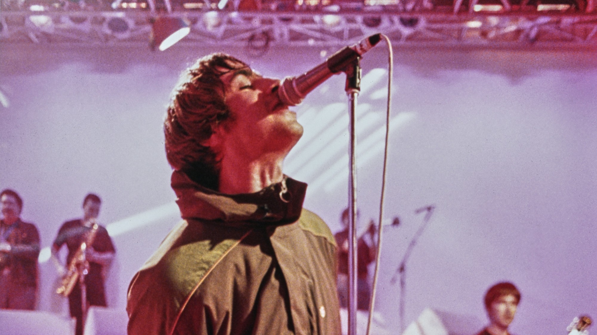 ربما تكون أغنية Oasis هذه التي صدرت عام 1995 قد غيرت نغمة انفجار البوب البريطاني