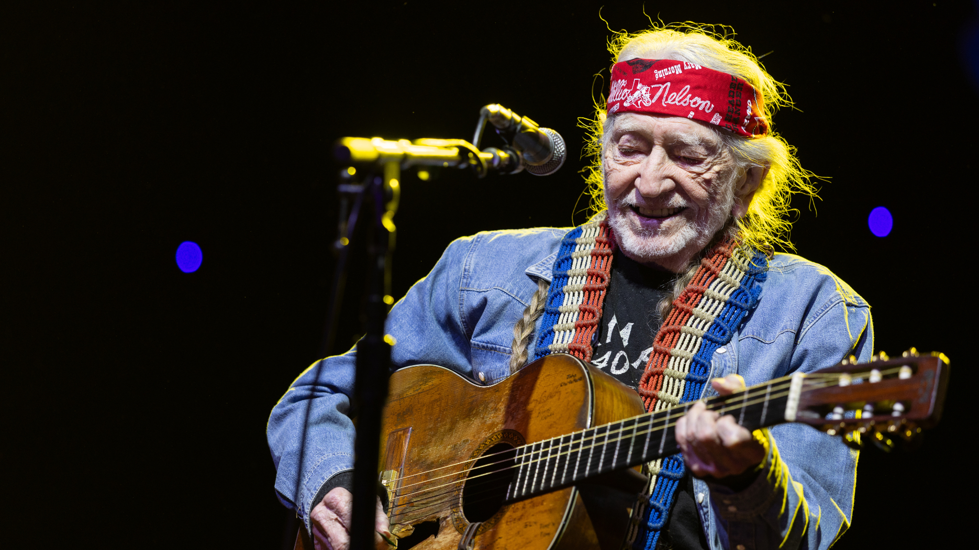 Willie Nelson Joins Dolly Parton in the Record Books—With Some Help From Kacey Musgraves