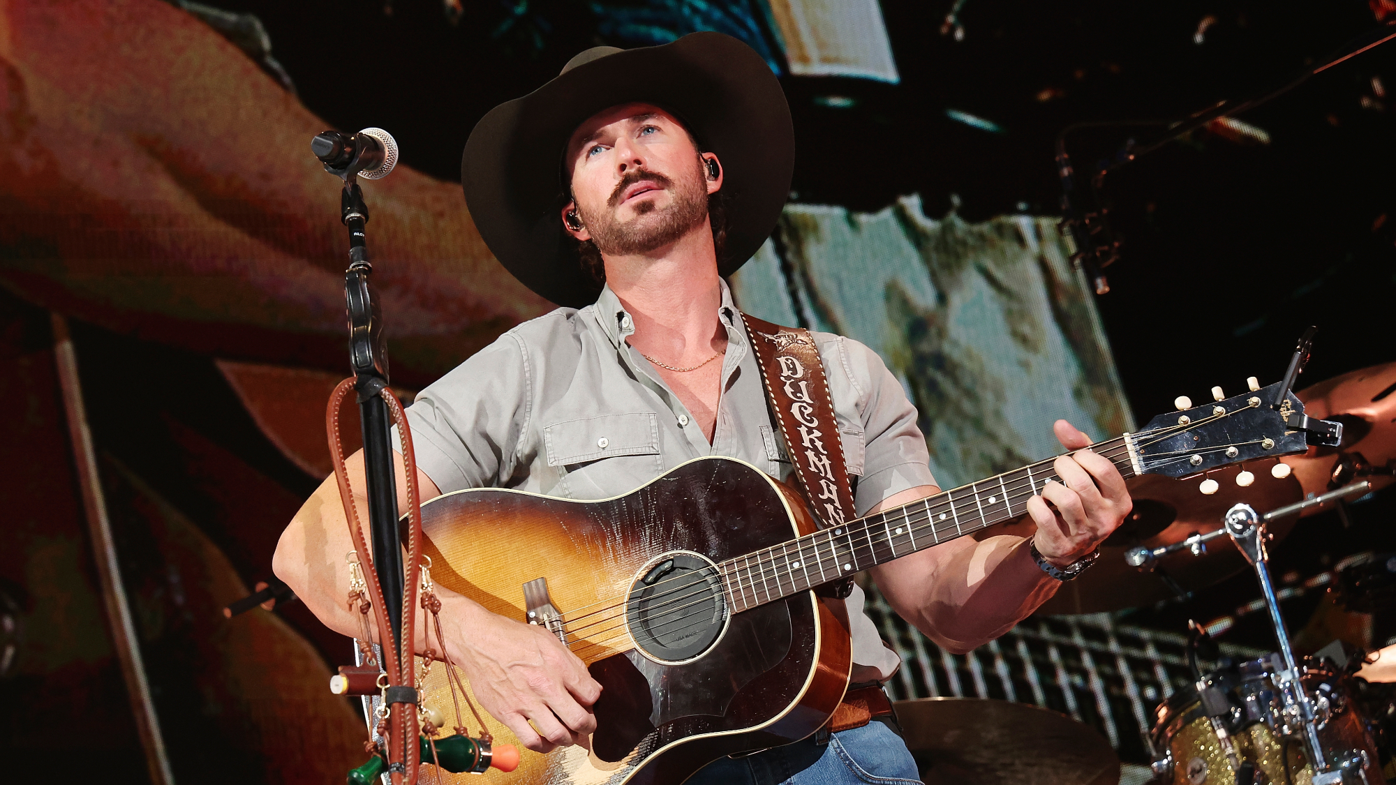 Good Luck Trying To “Change My Mind”: Riley Green Just Delivered the Most Incredible ACM Awards Performance of the Night