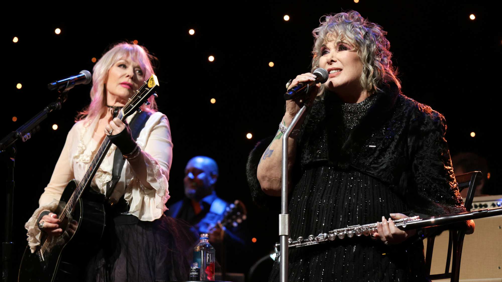 Ann Wilson Opens up About Her “Delicate Relationship” With Sister Nancy: “Sweeping Things Under the Rug Never Works”