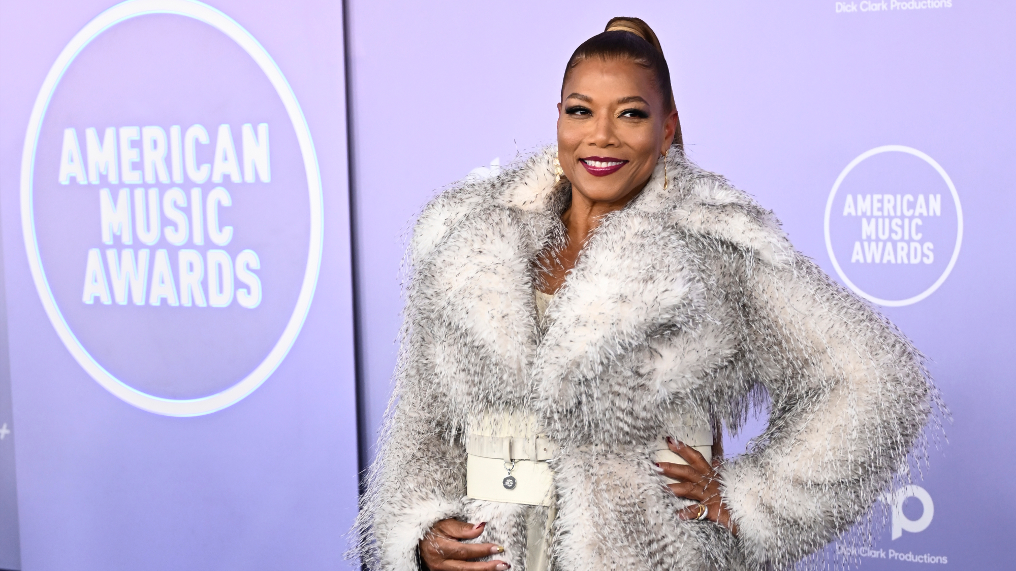 Queen Latifah Has a Hilarious Reaction After Meeting Fellow ‘Voice’ Coach Riley Green