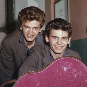 American rock and roll singers the Everly Brothers, Phil and Don Everly, circa 1958. (Photo by Archive Photos/Getty Images)