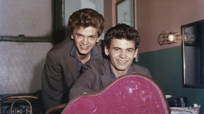 American rock and roll singers the Everly Brothers, Phil and Don Everly, circa 1958. (Photo by Archive Photos/Getty Images)