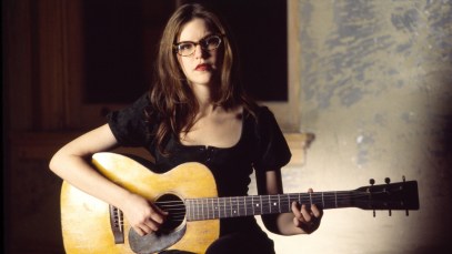 View of American Pop musician Lisa Loeb as she performs in the music video for her song, 'Stay,' March 28, 1994. (Photo by Gary Gershoff/Getty Images)