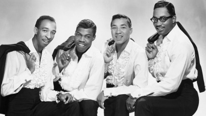 Motown R&B group Smokey Robinson and The Miracles pose for a portrait circa 1964 in New York City, New York. (Photo by James Kriegsmann/Michael Ochs Archives/Getty Images)