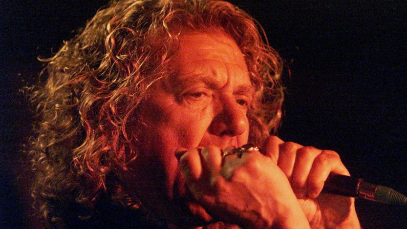 UNITED KINGDOM - JANUARY 01: Photo of Robert PLANT; performing live onstage c.early 2000s (Photo by Jon Super/Redferns)