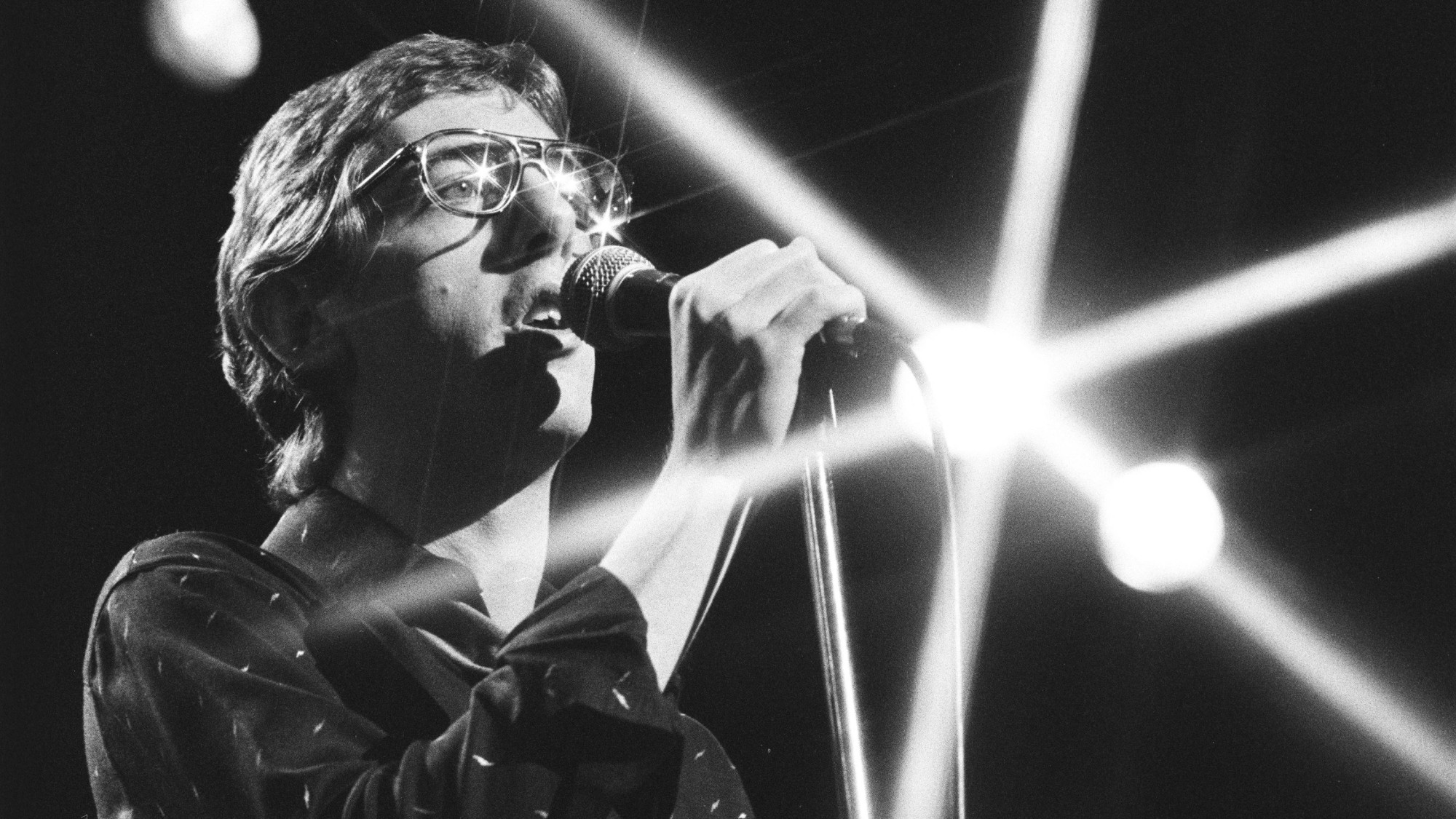 3 Forgotten Soft Rock Hits That Still Sound Incredible Late at Night