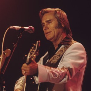 LONDON, UNITED KINGDOM - APRIL 01: George Jones performs on stage at the Country Music Festival held at Wembley Arena, London in April 1981. (Photo by David Redfern/Redferns)