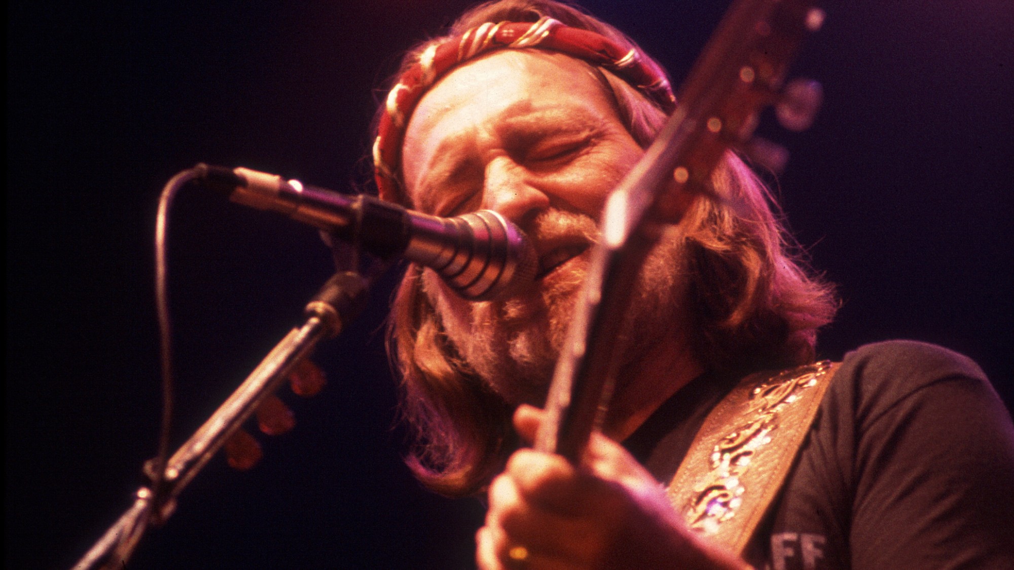 4 Country Ballads That Still Bring Crowds to Their Feet Decades Later