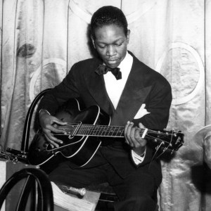 Guitarist Charlie Christian performing in Benny Goodman's band in circa 1939 New York.(Photo by PoPsie Randolph/Michael Ochs Archives/Getty Images)