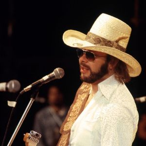 On This Day in 1981, Hank Williams Jr. Released the Fish Out of Water Single That Would Become His Fourth No. 1