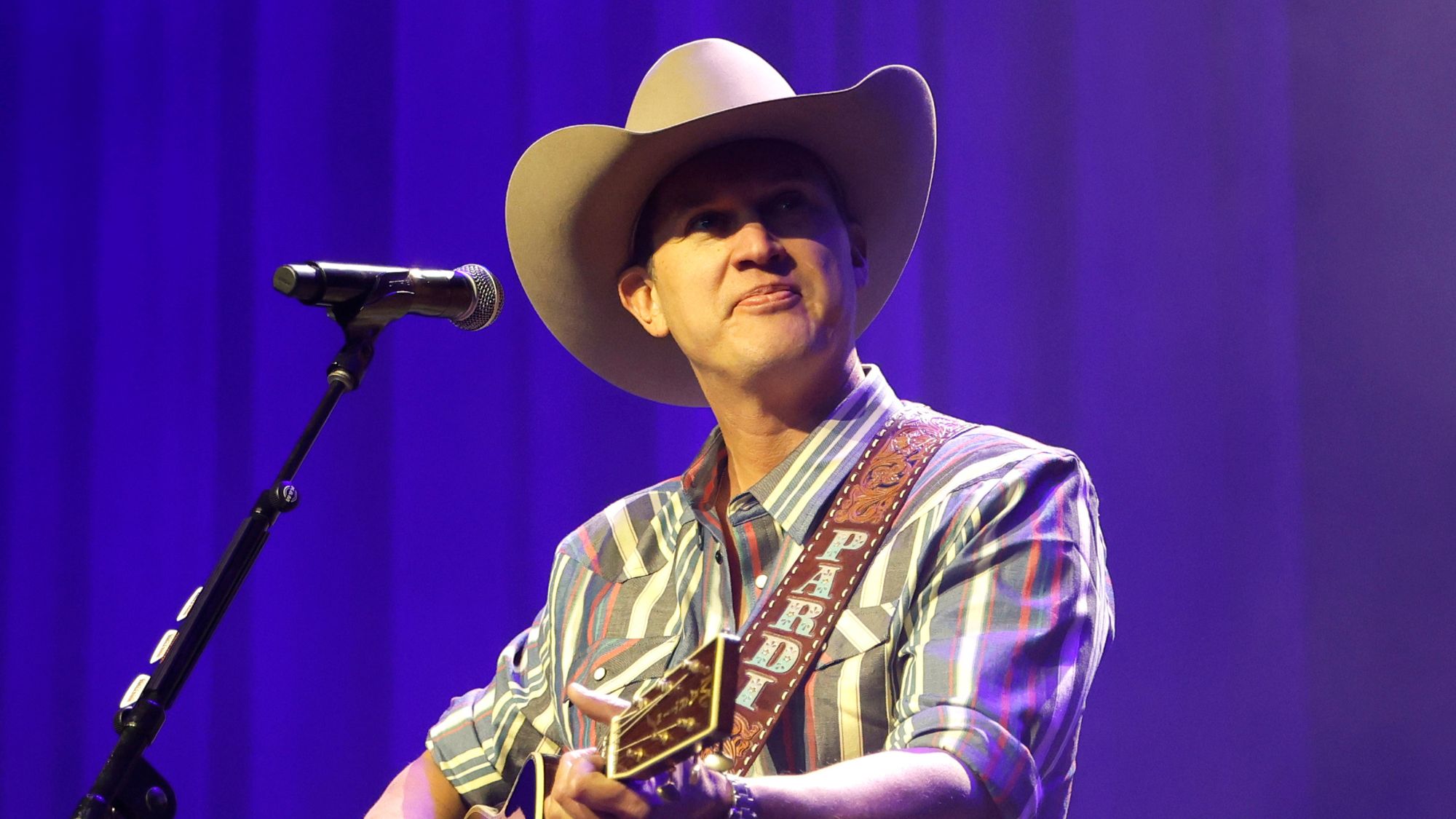 Born 41 Years Ago Today, the California Honky-Tonk Revivalist Known as Country Music’s “Mr. Saturday Night”