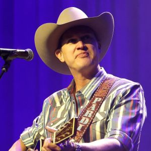 This Underrated Country Music Hitmaker Was Born In California 41 Years Ago Today
