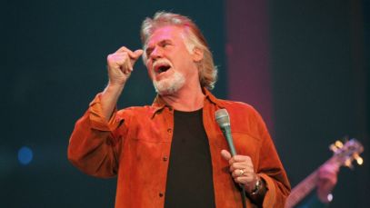 On the Charts 26 Years Ago, Kenny Rogers Became the Oldest Country Singer To Hit No. 1 at the Time