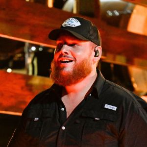 Luke Combs Shatters Yet Another Attendance Record on ‘My Kinda Saturday Night’ Tour
