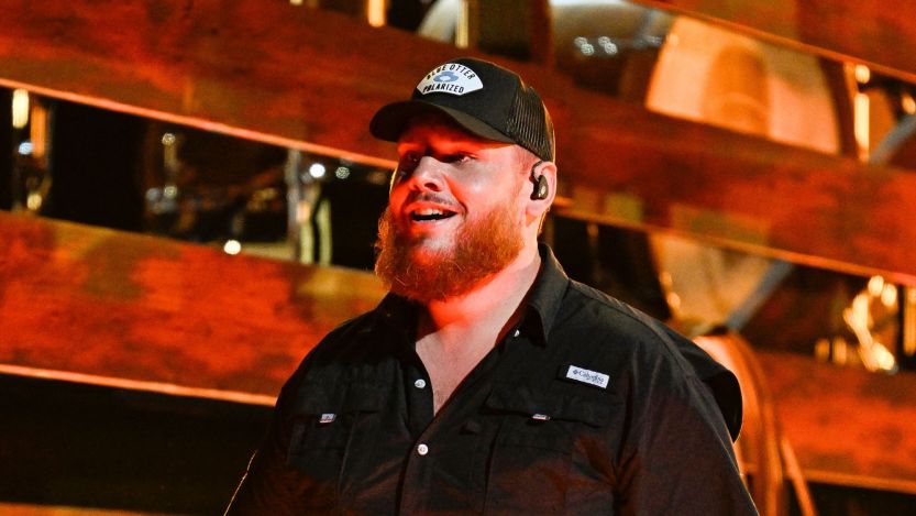 Luke Combs Shatters Yet Another Attendance Record on ‘My Kinda Saturday Night’ Tour