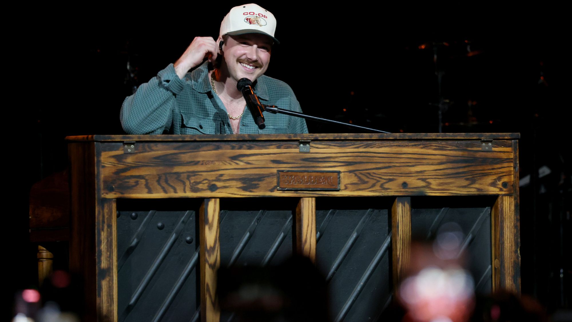 Morgan Wallen Topples Piano in Denver as Technical Difficulties Force Him To Go A Cappella for “Sand in My Boots”