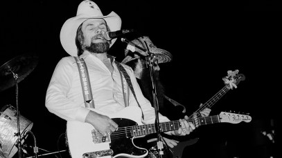 Born in Ohio on This Day 88 Years Ago, the Outlaw Country Legend Who Inspired a Mass Workforce Exodus