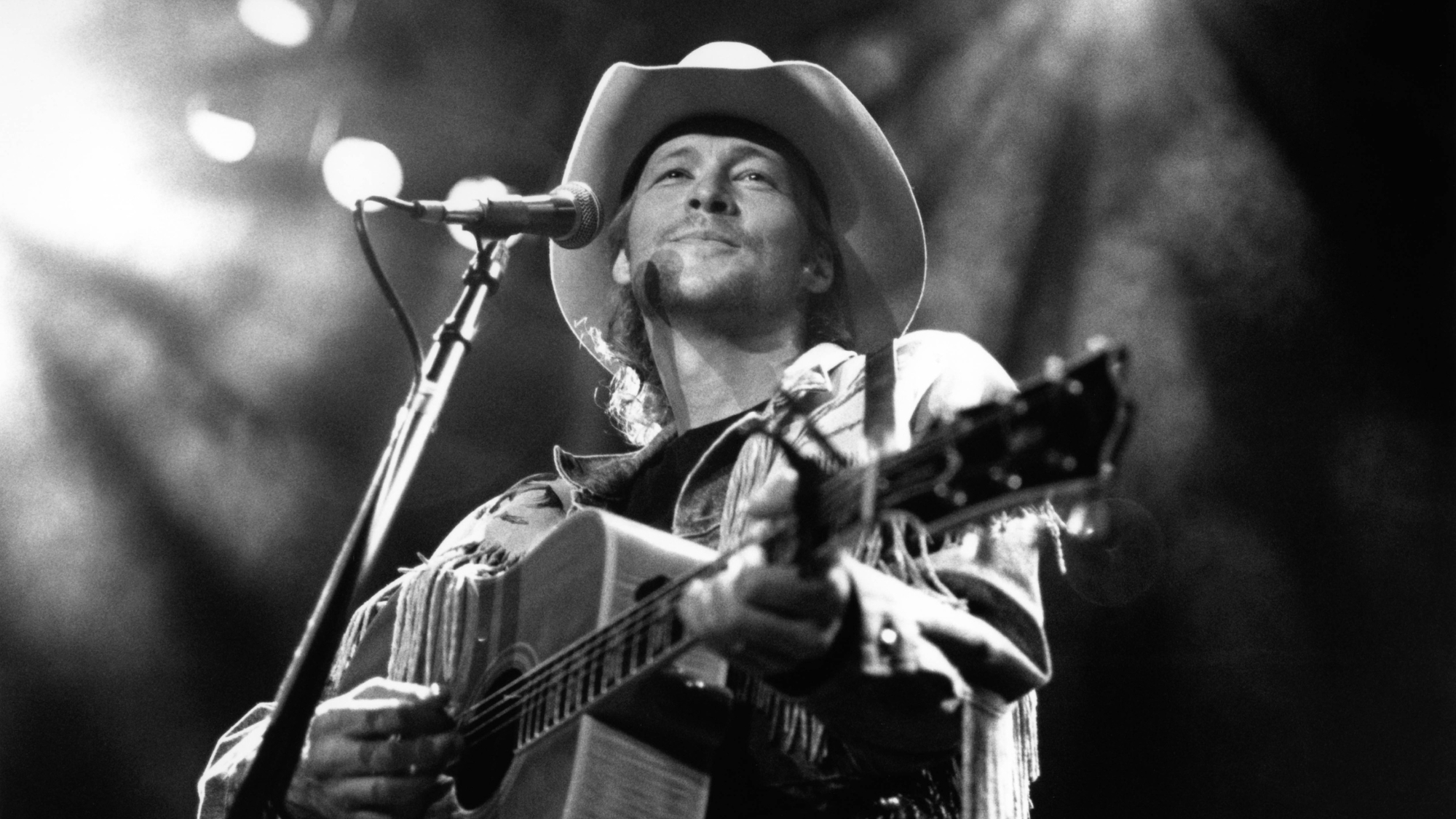 Watch a Pre-Fame Alan Jackson Perform a George Jones Classic in Front of His Future Producer