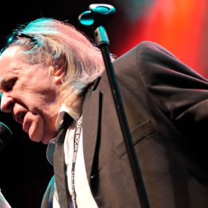 6 Years Ago Today, We Said Goodbye to This Countercultural Icon With “The Longest Hair in Britain”