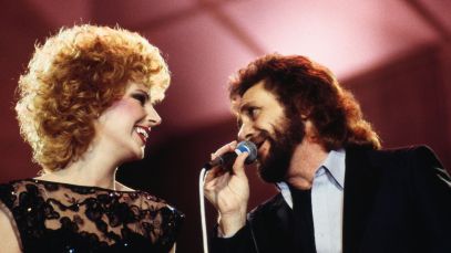 Born on This Day in 1958, the Daughter of This Country Music Trailblazer Known for Her Duets With Another Country Music Trailblazer’s Brother