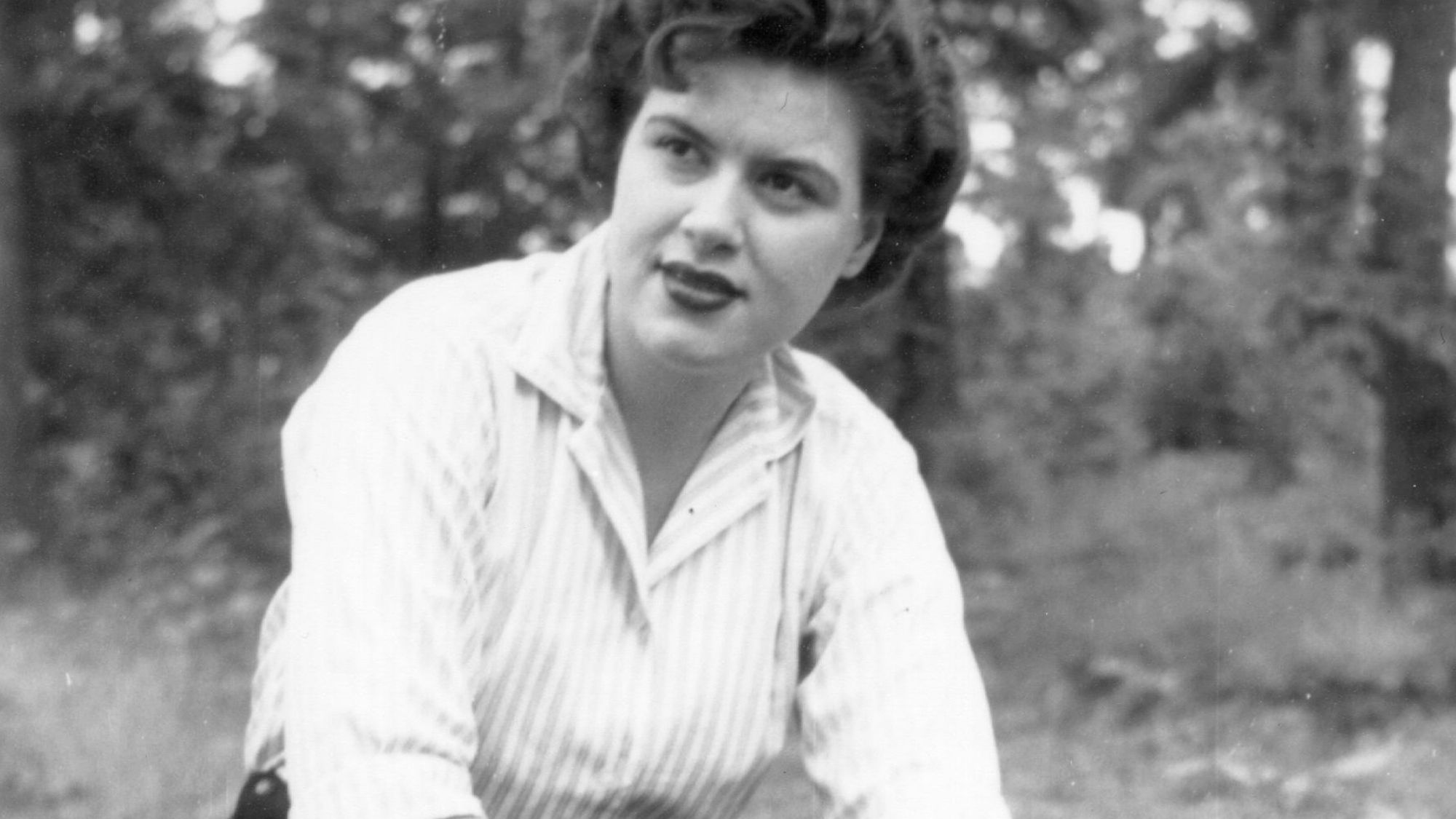 I Won’t Ever See Patsy Cline the Same After Learning About How She Treated Loretta Lynn in Her Early Career Days