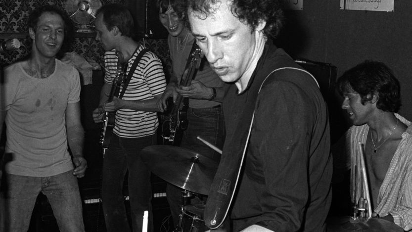 Dire Straits performing
