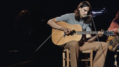 Most People Forget That the Everly Brothers Recorded One of James Taylor’s Early Hits