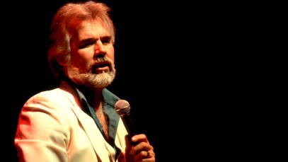 Barry Manilow and Glen Campbell Passed on What Became a Big Crossover Hit for Kenny Rogers