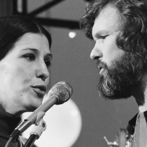 Rita Coolidge and Kris Kristofferson performing
