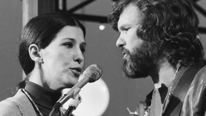 Rita Coolidge and Kris Kristofferson performing