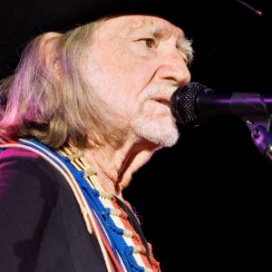 Willie Nelson performing