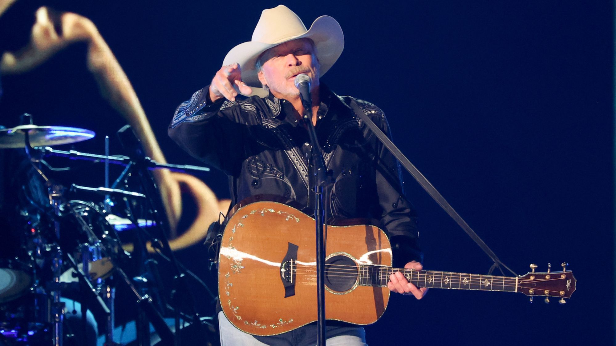 Alan Jackson Had an Important Message for Fans Attending Inaugural 5 O'Clock Somewhere Fest - American Songwriter