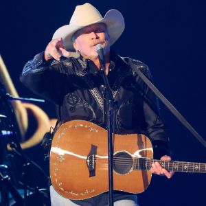 Alan Jackson Had an Important Message for Fans Attending Inaugural 5 O’Clock Somewhere Fest