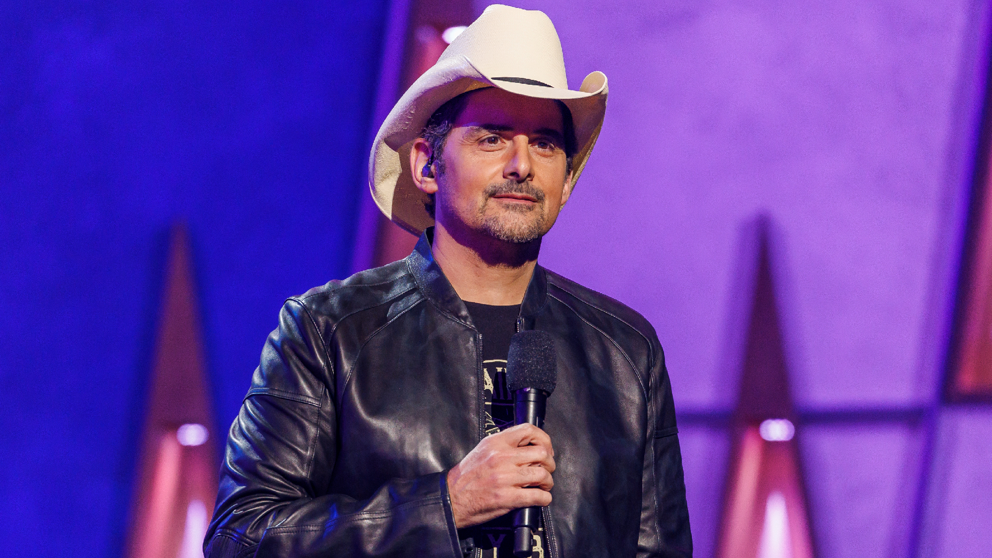 Country Star Raises Concerns Over AI Data Center Near Nashville Zoo