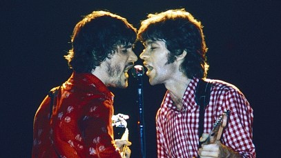 PEMBROKE PINES FLORIDA, January 19: The Band's Rick Danko and Robbie Robertson perform during Bob Dylan and The Band - The Tour 74' at The Hollywood Sportatorium in Pembroke Pines, Fl. on January 19, 1974 (Photo by Rick Diamond/Getty Images)