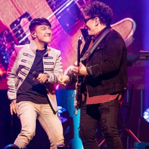 Journey on stage with new vocalist