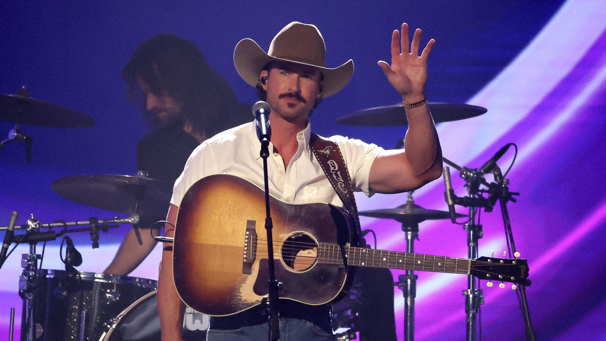 “That Got Me the Job”: Riley Green Reveals the Unexpected Reason He Landed a Coaching Role on ‘The Voice’