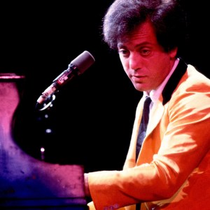 Musician Billy Joel performs onstage at the Rosemont Horizon, Rosemont, Illinois, November 4, 1982. (Photo by Paul Natkin/Getty Images)