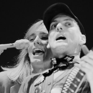 Singer Robin Zander (left) and guitarist Rick Nielsen performing with American rock group Cheap Trick, May 1979. (Photo by Michael Putland/Getty Images)